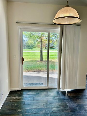 8601 Westown Parkway 17113, West Des Moines, IA 50266