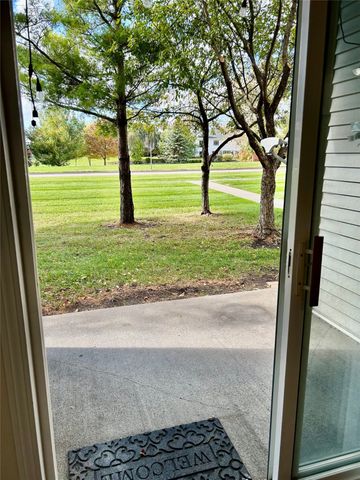 8601 Westown Parkway 17113, West Des Moines, IA 50266