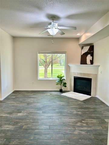 8601 Westown Parkway 17113, West Des Moines, IA 50266