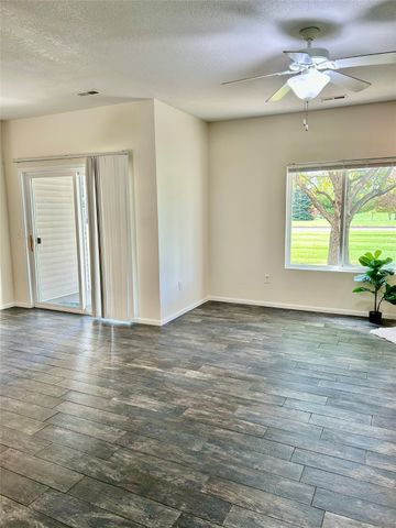 8601 Westown Parkway 17113, West Des Moines, IA 50266