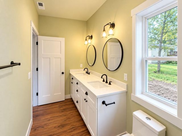 1402 E Road Three, Edgerton, WI 53534