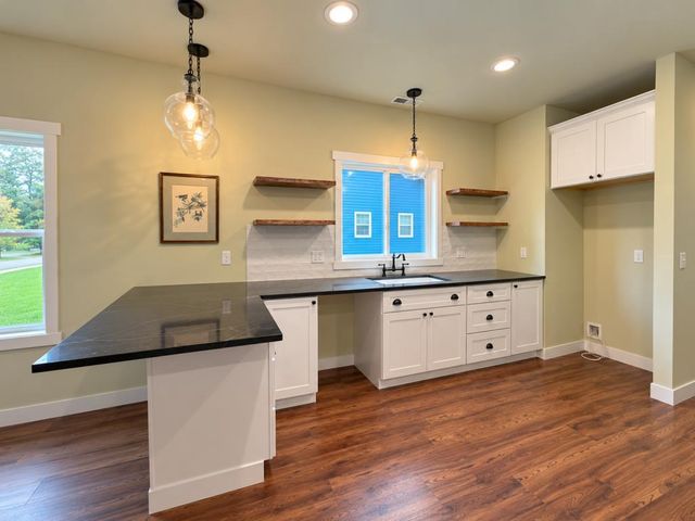 1402 E Road Three, Edgerton, WI 53534