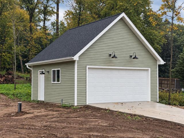 1402 E Road Three, Edgerton, WI 53534