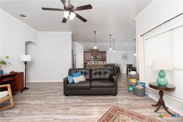 8401 Split Trail Cove, Temple, TX 76502