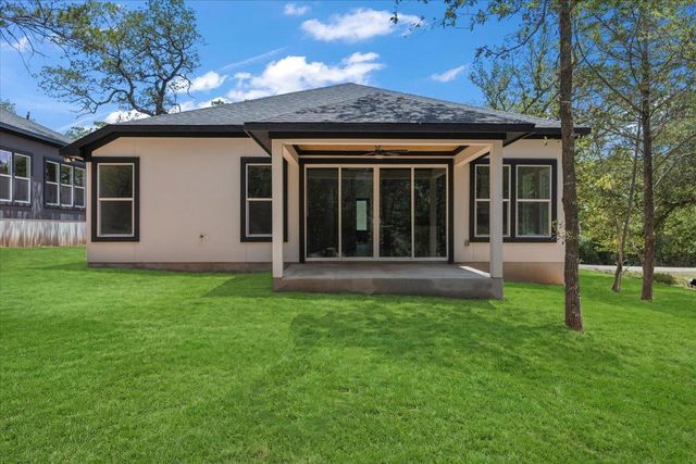 112 N Pohakea DR, Bastrop, TX 78602