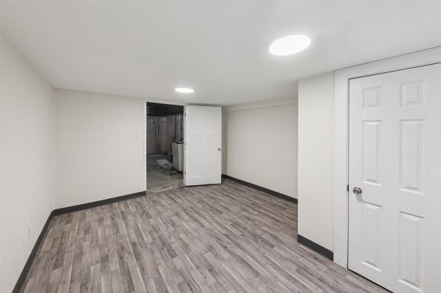 416 Pleasant View Drive, Des Moines, IA 50315