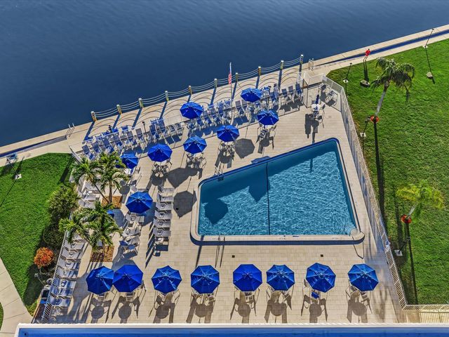 28 Colonial Club Drive 204, Boynton Beach, FL 33435