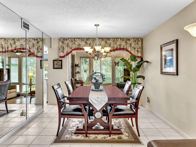 28 Colonial Club Drive 204, Boynton Beach, FL 33435