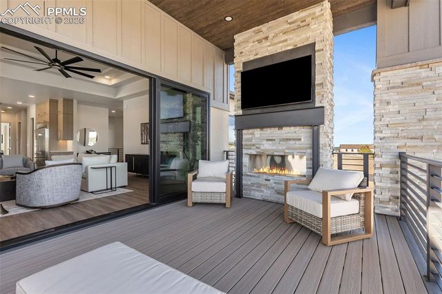 4082 Pinehurst Circle, Colorado Springs, CO 80908