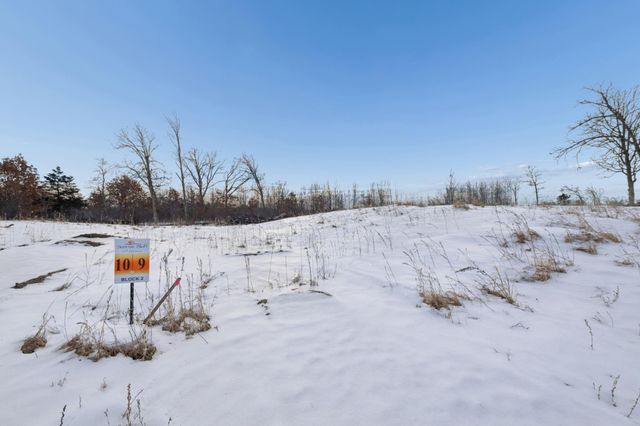 5225 389th Trail, North Branch, MN 55056