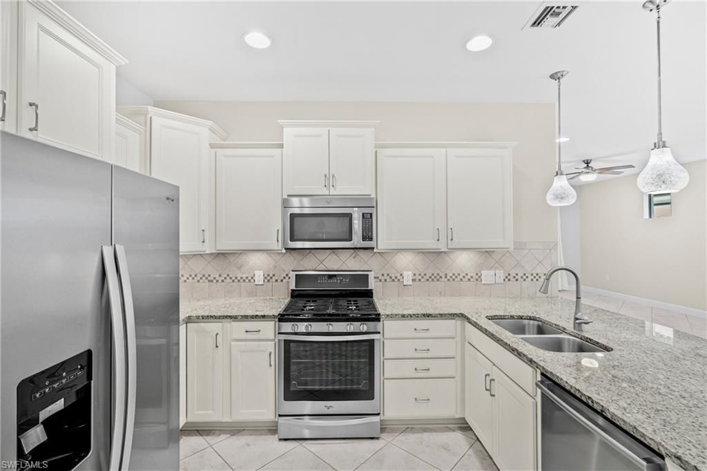 10657 Jackson Square DR, ESTERO, FL 33928 — photo 5