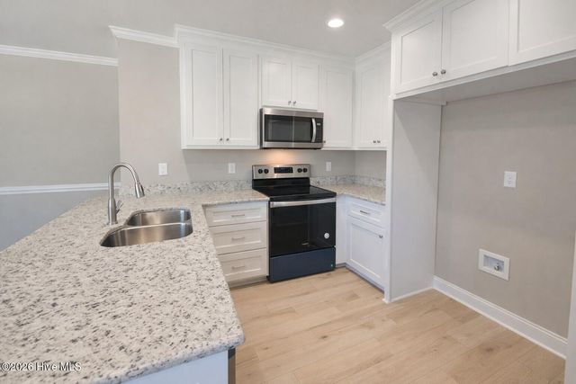 804 Holmes Street, Clinton, NC 28328