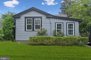 114 GRANT AVE, Moorestown, NJ 08057