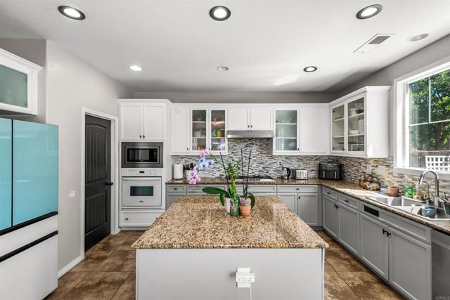 29246 Loden Circle, Menifee, CA 92584