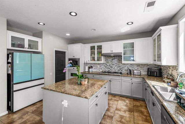 29246 Loden Circle, Menifee, CA 92584
