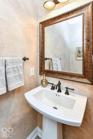 12541 Hawks Landing, Fishers, IN 46037