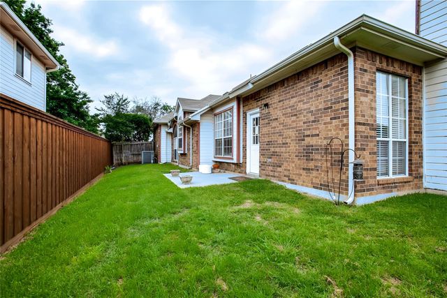 3306 Ashleaf Drive, Carrollton, TX 75007