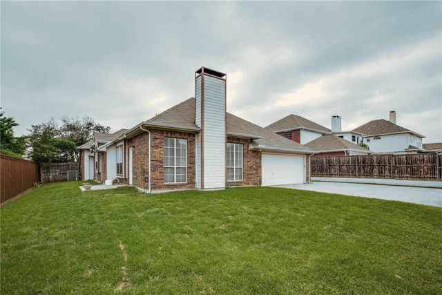 3306 Ashleaf Drive, Carrollton, TX 75007