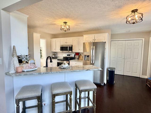 660 Billy Goat Hill Rd, Hopkinsville, KY 42240