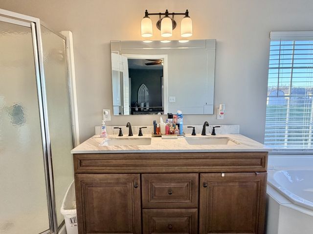 660 Billy Goat Hill Rd, Hopkinsville, KY 42240