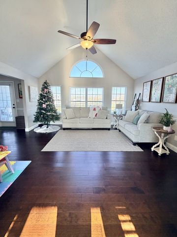 660 Billy Goat Hill Rd, Hopkinsville, KY 42240