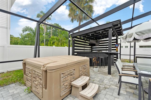 3601 W DALE AVENUE, Tampa, FL 33609