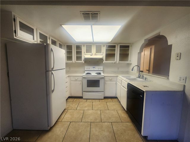 4732 Obannon Drive D, Las Vegas, NV 89102