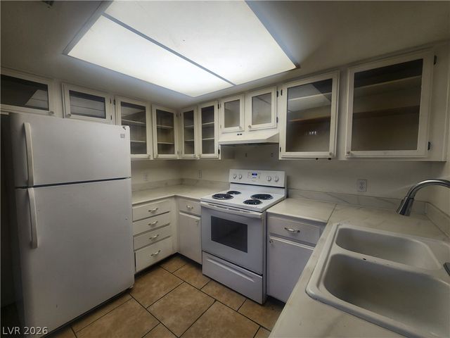 4732 Obannon Drive D, Las Vegas, NV 89102