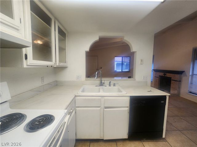 4732 Obannon Drive D, Las Vegas, NV 89102