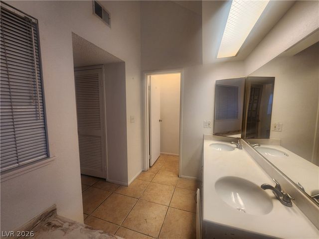 4732 Obannon Drive D, Las Vegas, NV 89102