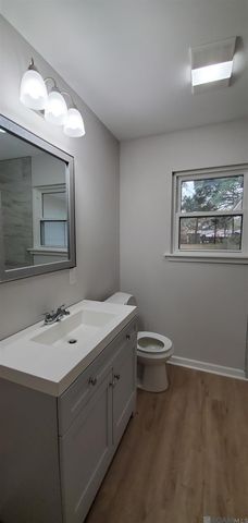 7108 Colfax Dr, Baker, LA 70714