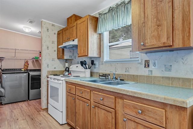 2756 NE 34TH ROAD, Coleman, FL 33521