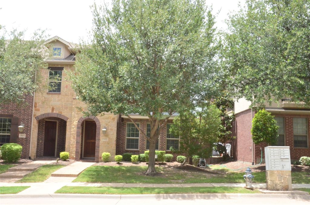 8619 Augustine Road, Irving, TX 75063