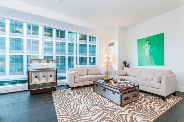22 Liberty Dr 10I, Boston, MA 02210