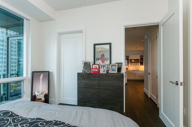 22 Liberty Dr 10I, Boston, MA 02210