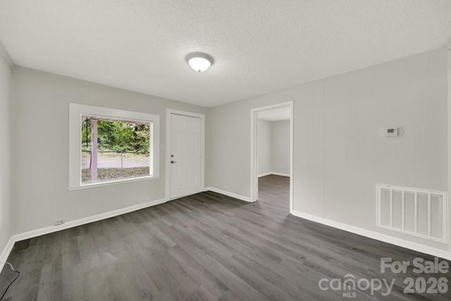 807 Evening Shade Lane, Gastonia, NC 28052