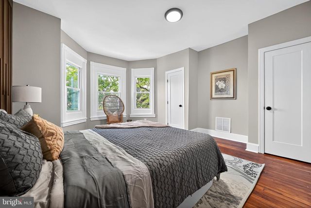 5120 CEDAR AVE, Philadelphia, PA 19143