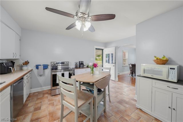 3250 Mayfair Road, Akron, OH 44312