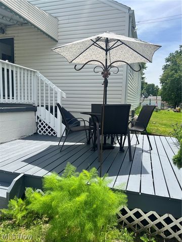 3250 Mayfair Road, Akron, OH 44312
