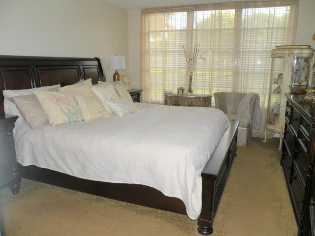 4221 W Palm Aire Drive 102, Pompano Beach, FL 33069