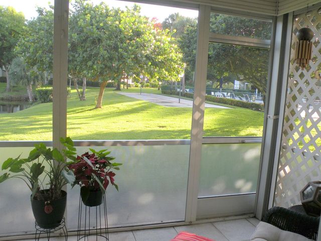 4221 W Palm Aire Drive 102, Pompano Beach, FL 33069