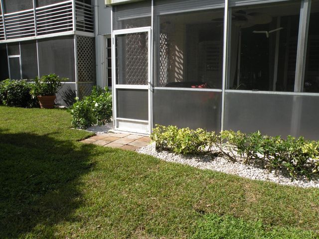 4221 W Palm Aire Drive 102, Pompano Beach, FL 33069