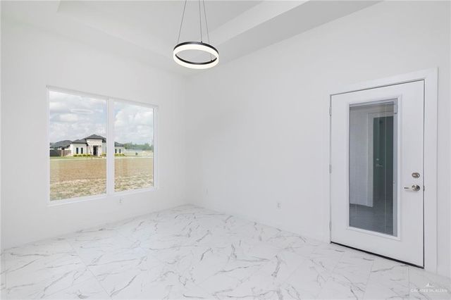 915 Pecan Street, Alton, TX 78573