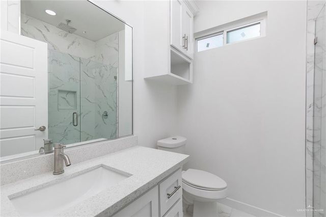 915 Pecan Street, Alton, TX 78573