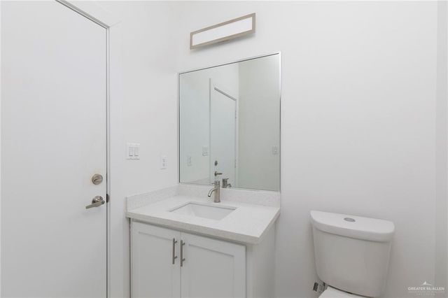 915 Pecan Street, Alton, TX 78573