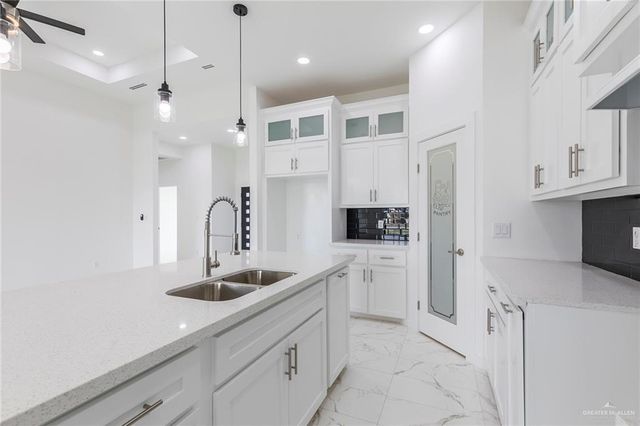 915 Pecan Street, Alton, TX 78573