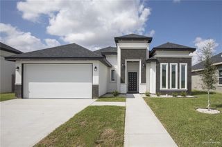 915 Pecan Street, Alton, TX 78573