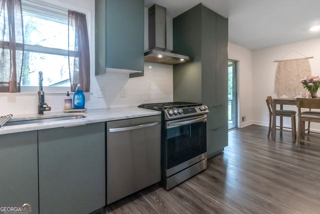 15 Wynn Drive, Hampton, GA 30228