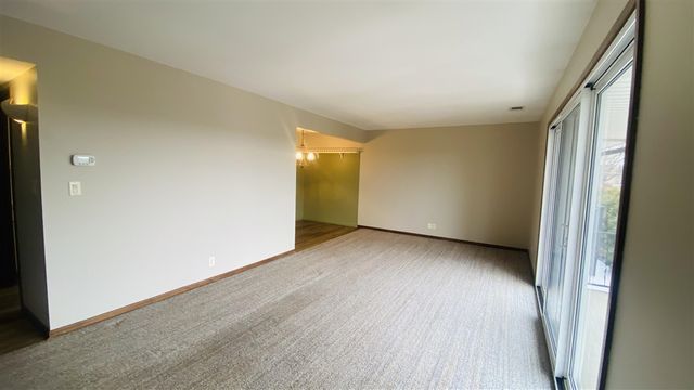 230 S State Street 15, Zeeland, MI 49464