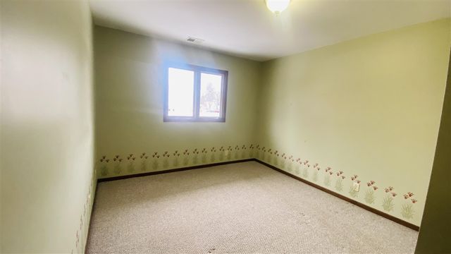 230 S State Street 15, Zeeland, MI 49464